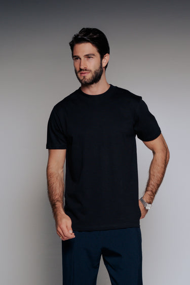 ESSENTIAL REGULAR FIT NEGRO